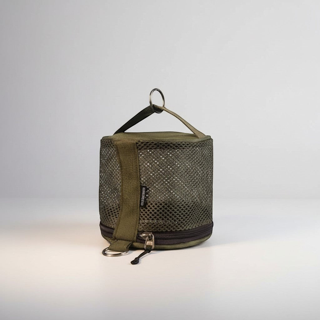 CAMPY olive green mesh Oxford cloth portable camping tissue holder with zipper closure and hanging ring.